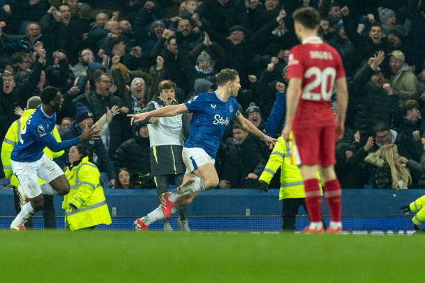 位置更加偏 位置更加偏