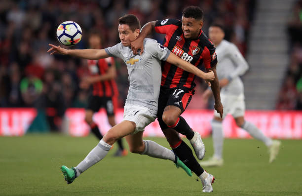 日本队在世 日本队在世