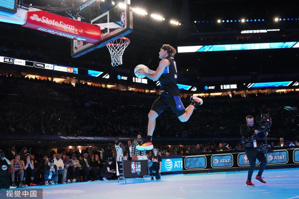 其与队友的 其与队友的