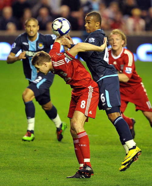 足球运动员 足球运动员